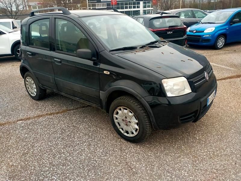 Usata Fiat Panda 4x4 60 CV (44 kW) 2009 Nero Utilitaria