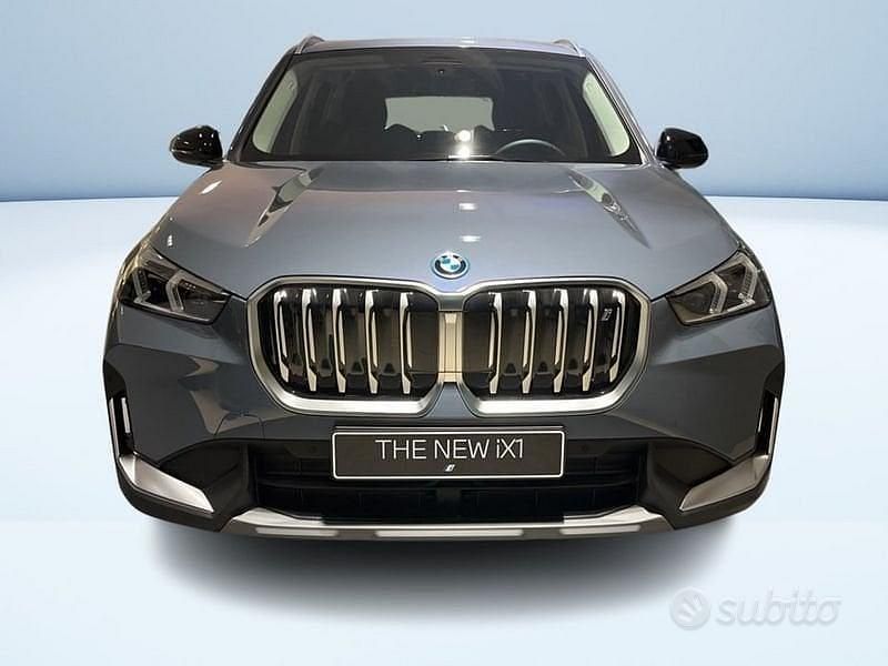 Usata BMW iX1 230 kW (313 CV) 2025 Grigio SUV