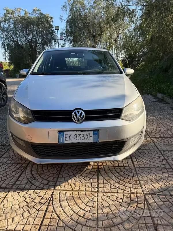 Usata VW Polo 70 CV (51 kW) 2012 Grigio Utilitaria