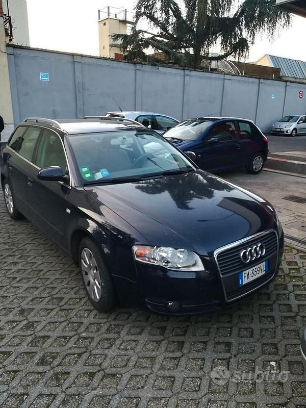 Usata Audi A4 140 CV (102 kW) 2005 Blu Station wagon