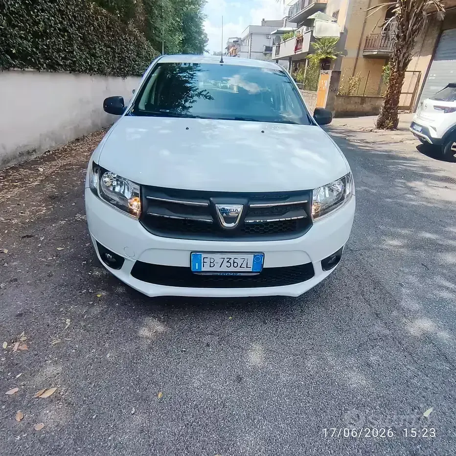 Usata Dacia Sandero Prestige 90 CV (66 kW) 2016 Bianco Berlina
