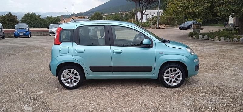 Usata Fiat Panda Lounge 85 CV (62 kW) 2015 Blu Berlina