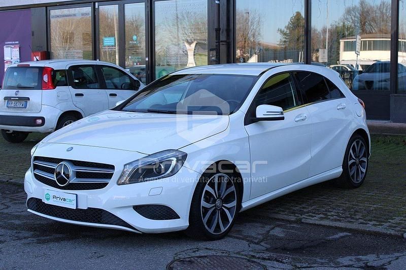 Usata Mercedes A180 109 CV (80 kW) 2013 Bianco Berlina
