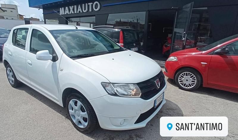 Usata Dacia Sandero 72 CV (52 kW) 2014 Bianco Berlina