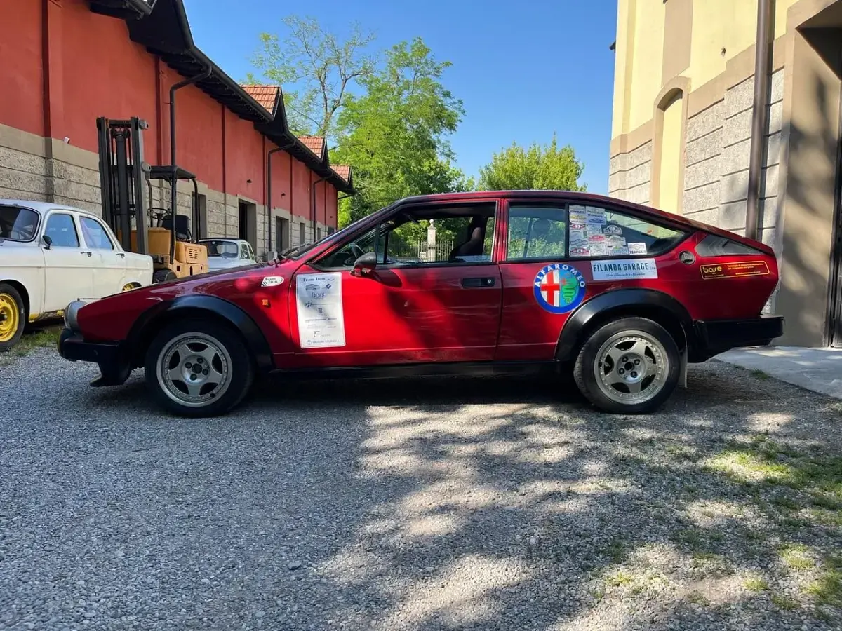 Usata Alfa Romeo Alfetta 149 CV (109 kW) 1981 Rosso Coupé