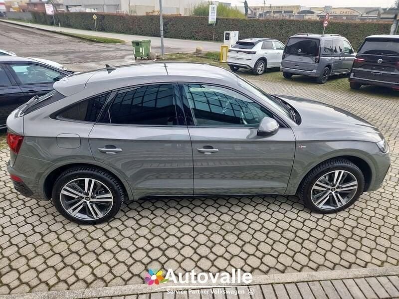 Usata Audi Q5 Sportback S-Line 204 CV (150 kW) 2022 Grigio SUV