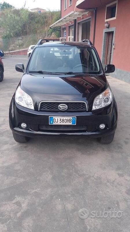 Usata Daihatsu Terios 86 CV (63 kW) 2007 Nero SUV
