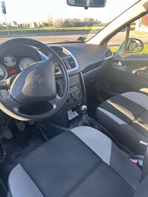 Usata Peugeot 207 95 CV (69 kW) 2008 Blu/azzurro Berlina