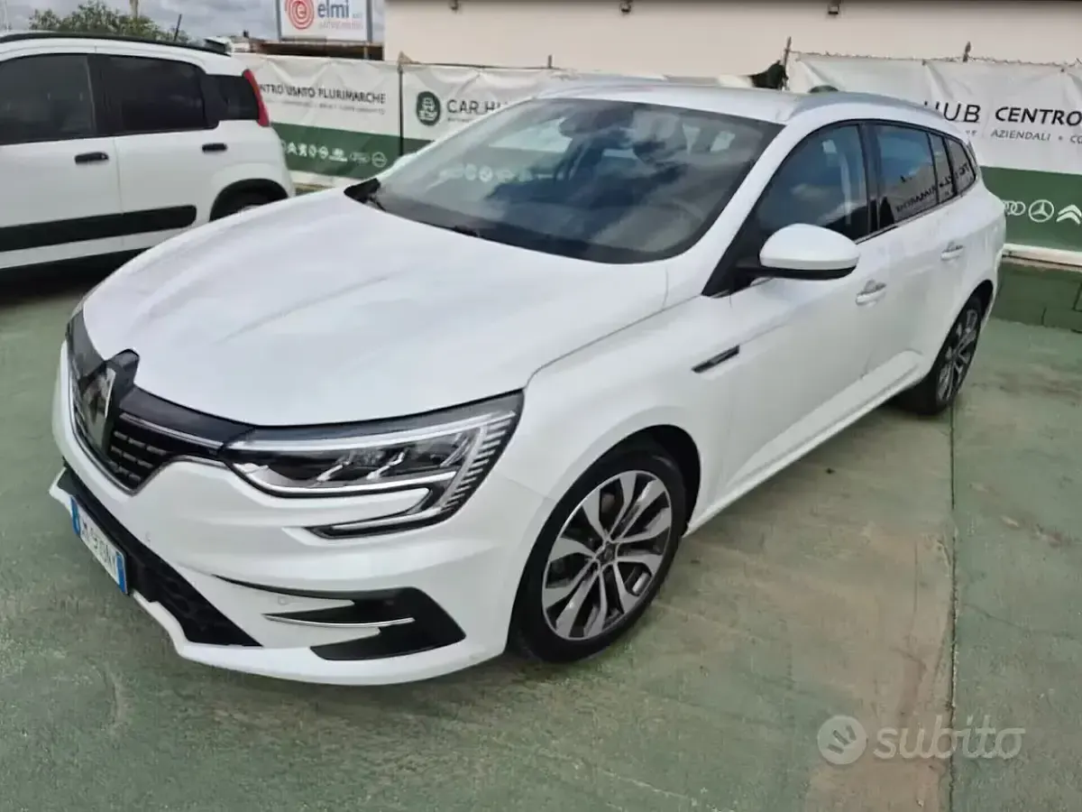 Usata Renault Mégane GrandTour Techno 116 CV (85 kW) 2023 Bianco Station wagon