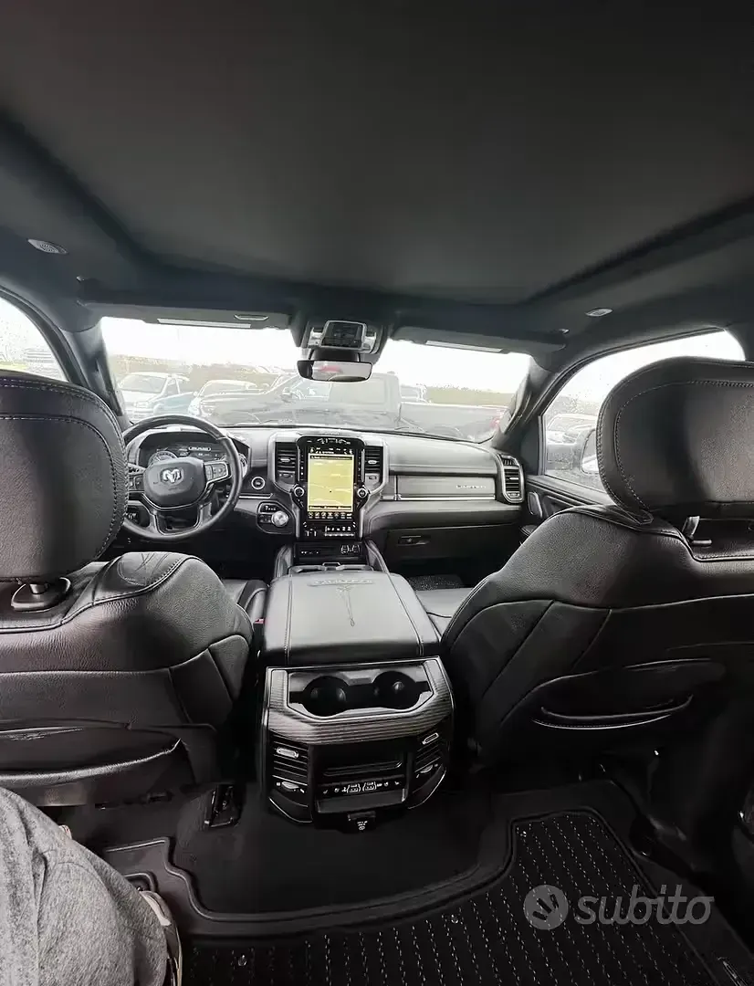 Usata RAM 1500 2019 Grigio Pick-up