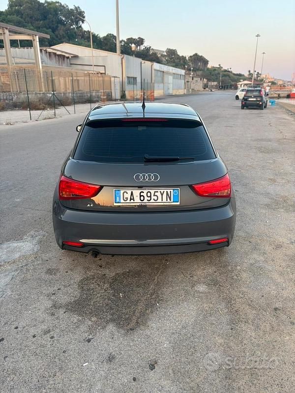 Usata Audi A1 90 CV (66 kW) 2016 Grigio Utilitaria