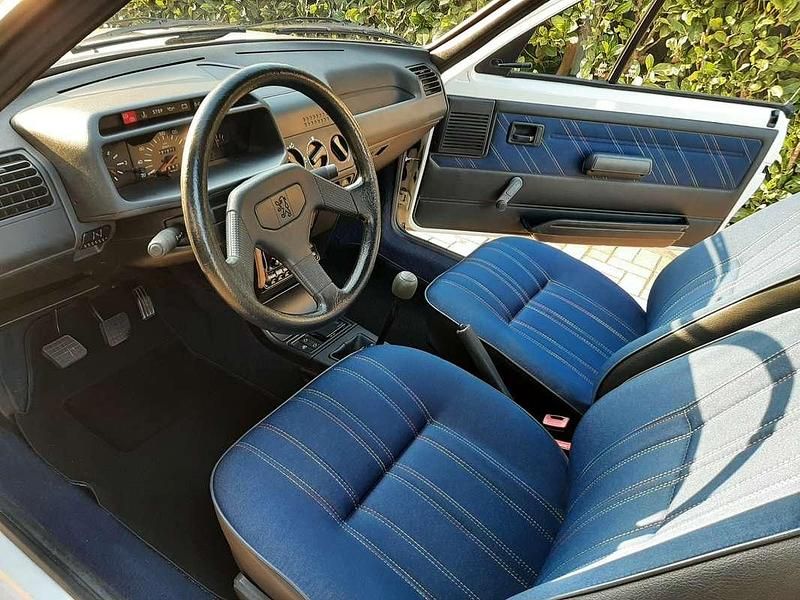 Usata Peugeot 205 54 CV (39 kW) 1991 Cabrio
