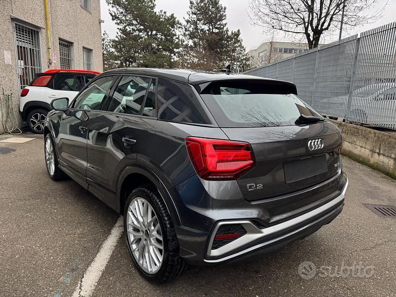 Usata Audi Q2 S-Line 150 CV (110 kW) 2025 Grigio scuro metallizzato SUV