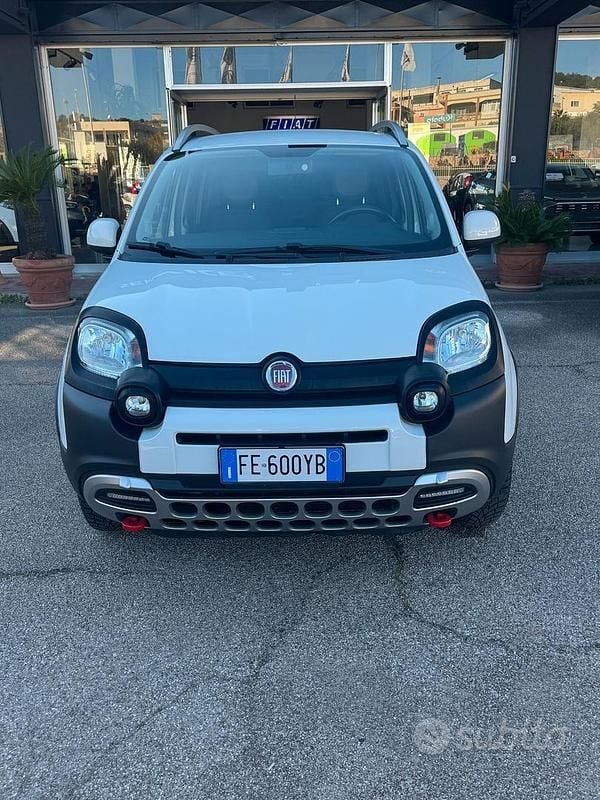 Bianco Usata 2016 Fiat Panda Cross Cross Due volumi | 9200 € (Buon prezzo) - Immagine 1/4