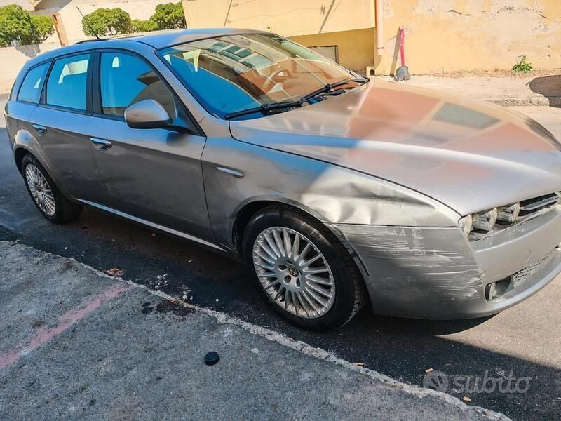 Usata Alfa Romeo 159 150 CV (110 kW) 2007 Argento Station wagon