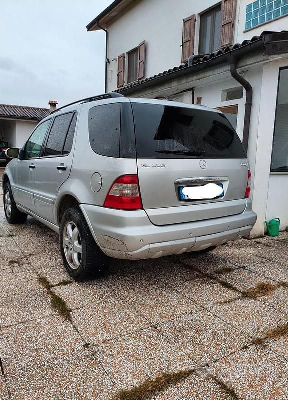 Usata Mercedes ML400 250 CV (183 kW) 2002 Grigio SUV