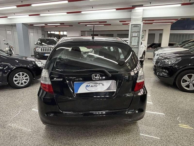 Usata Honda Jazz Executive 99 CV (72 kW) 2009 Nero Utilitaria