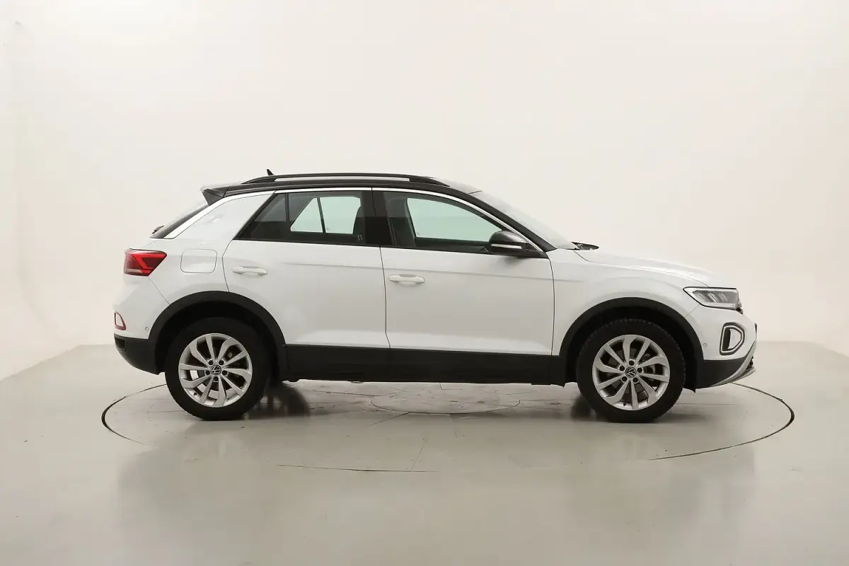Usata VW T-Roc Life 110 CV (80 kW) 2022 SUV