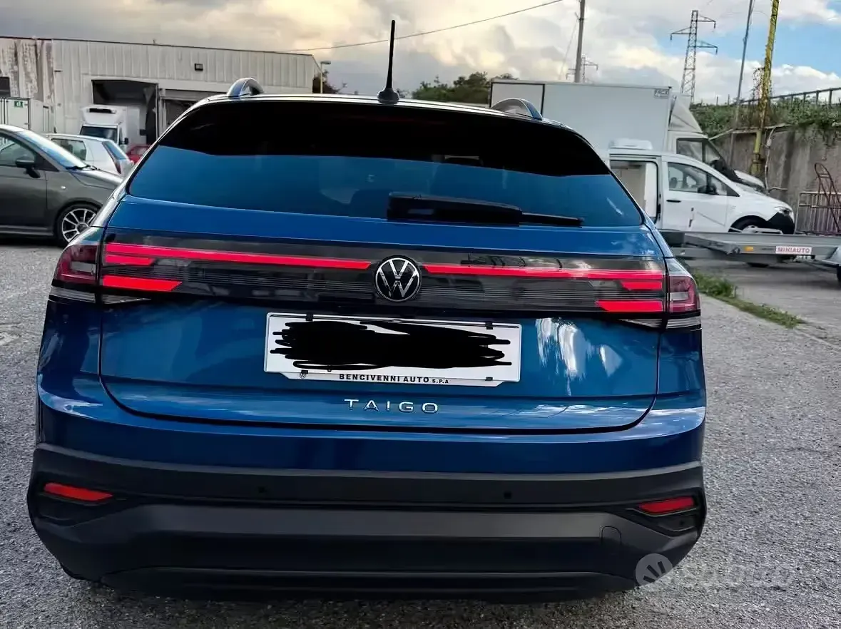 Usata VW Taigo 95 CV (69 kW) 2023 Blu SUV