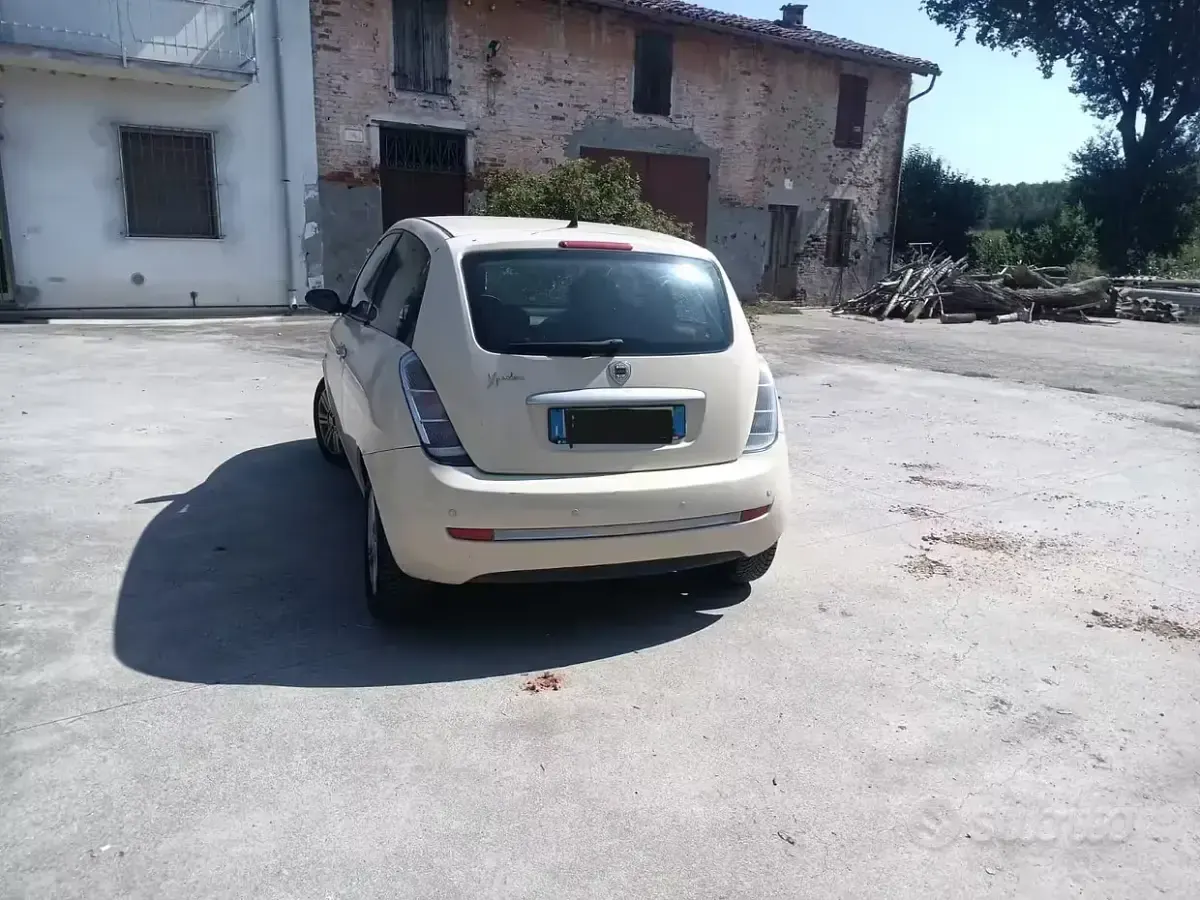 Usata Lancia Ypsilon 2007 Utilitaria