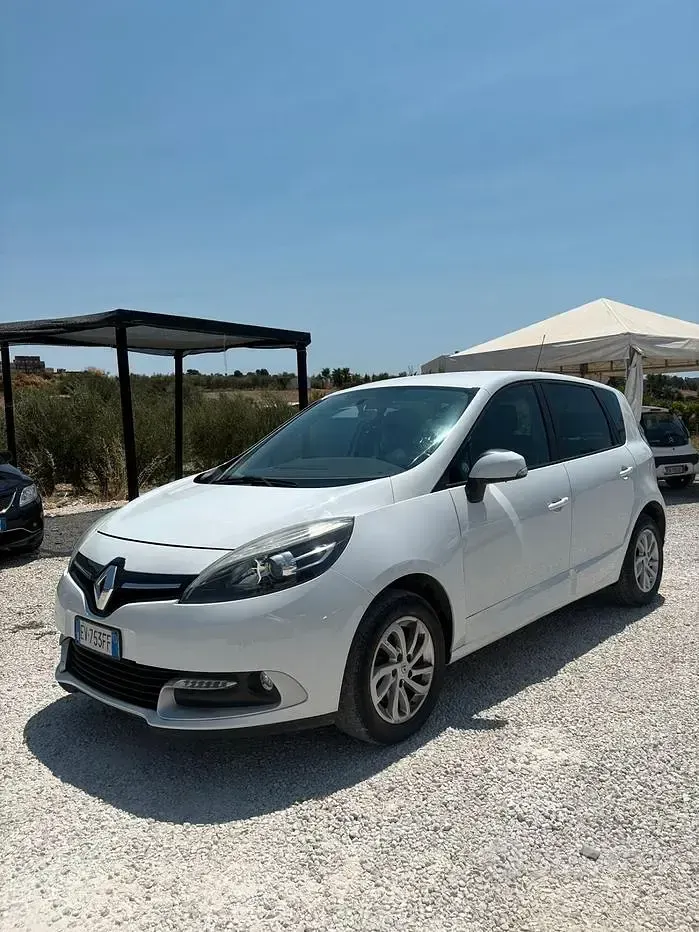 Usata Renault Scénic XMOD 110 CV (80 kW) 2014 Bianco Monovolume
