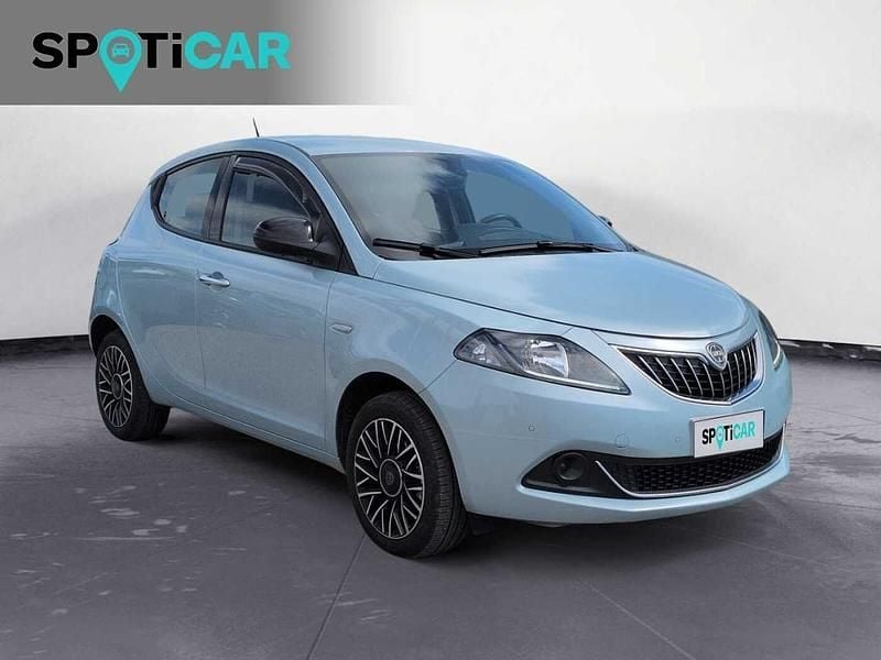 Usata Lancia Ypsilon S 69 CV (50 kW) 2024 Blu Utilitaria