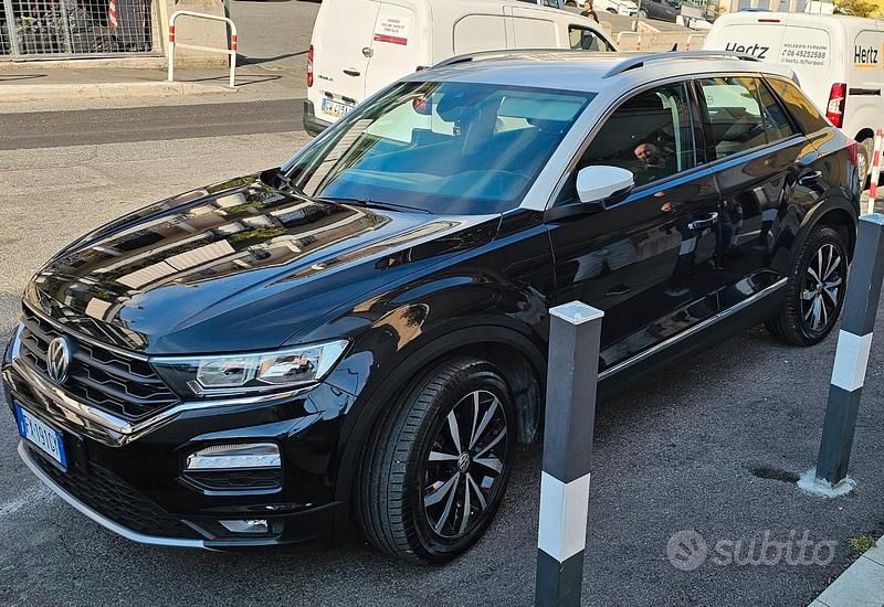 Usata VW T-Roc 116 CV (85 kW) 2019 Nero SUV
