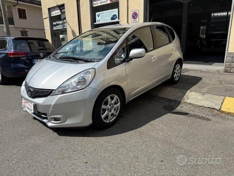 Usata Honda Jazz SI 99 CV (72 kW) 2014 Argento Utilitaria