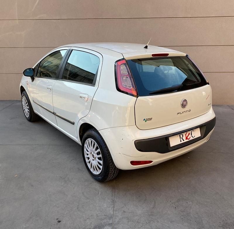 Usata Fiat Punto Evo 69 CV (50 kW) 2009 Bianco Utilitaria