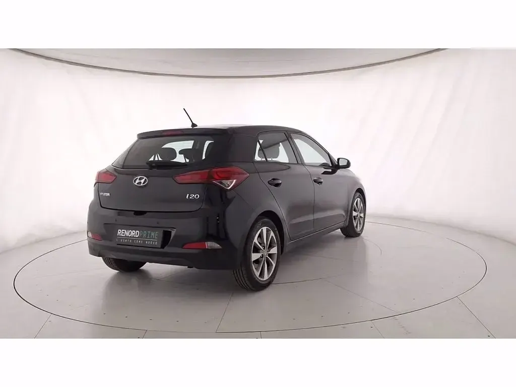 Usata Hyundai i20 84 CV (61 kW) 2016 Nero Utilitaria
