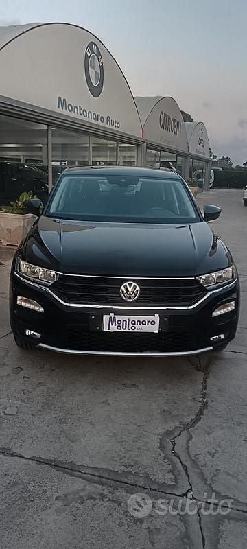 Usata VW T-Roc Style 115 CV (84 kW) 2018 Nero SUV