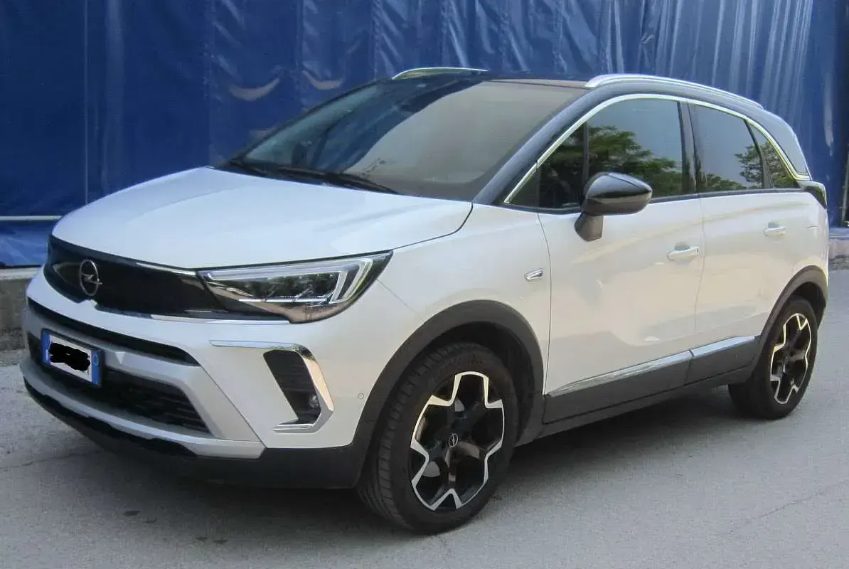 Usata Opel Crossland Ultimate 131 CV (96 kW) 2022 Bianco SUV