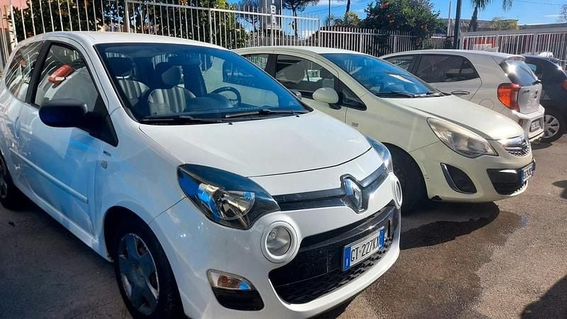Bianco Usata 2014 Renault Twingo Night&Day Due volumi | 4700 € (Super prezzo) - Immagine 1/4