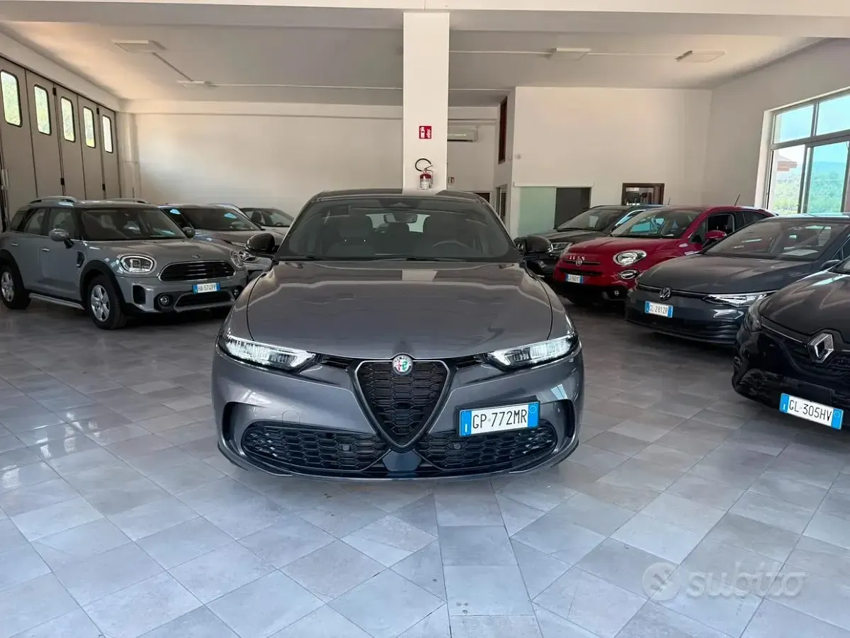 Usata Alfa Romeo Tonale Sprint 131 CV (96 kW) 2023 Grigio SUV