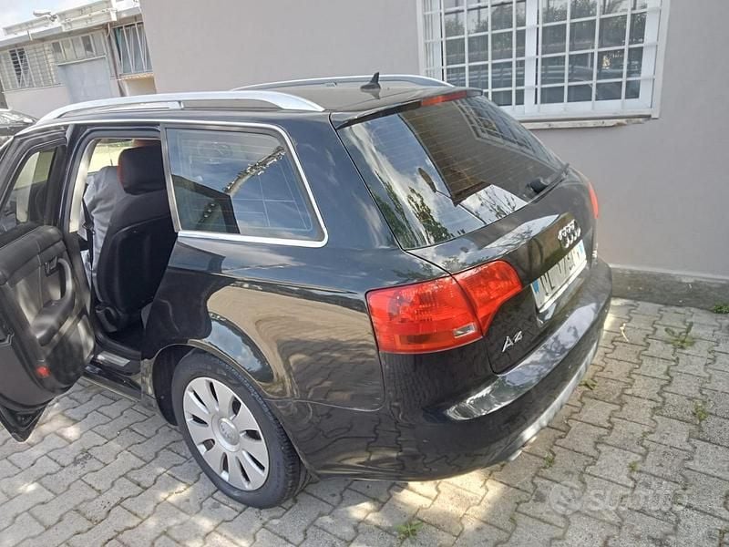Usata Audi A4 140 CV (102 kW) 2008 Nero Station wagon