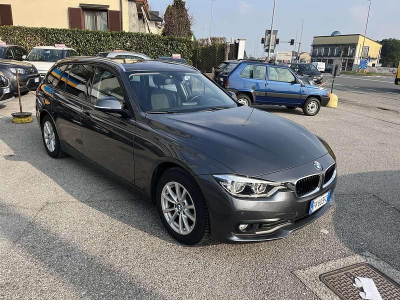 Usata BMW 320 Advantage 190 CV (139 kW) 2019 Grigio Station wagon