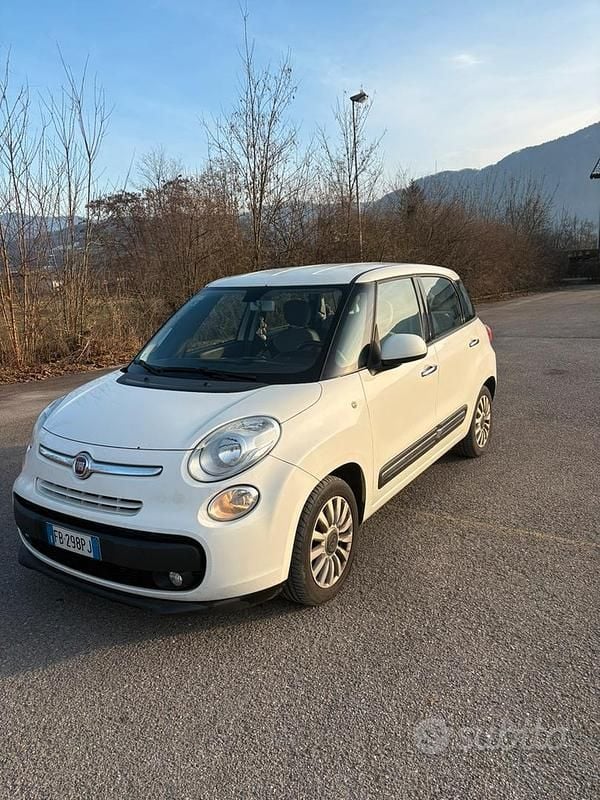 Usata Fiat 500L Lounge 105 CV (77 kW) 2016 Bianco Monovolume