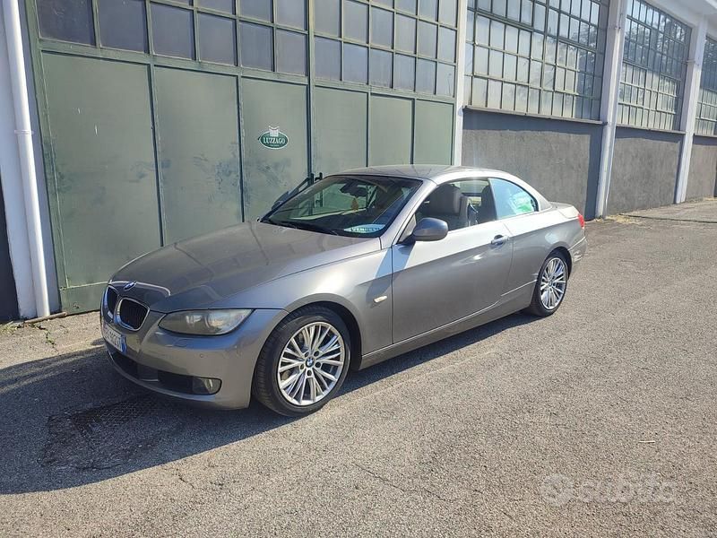 Usata BMW 320 Cabriolet 2010 Grigio Cabrio