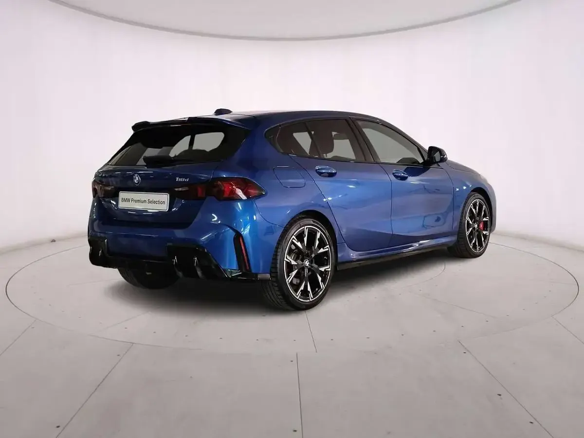 Usata BMW 118 M Sport 150 CV (110 kW) 2025 Portimao blue Utilitaria