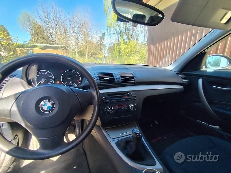 Usata BMW 118 143 CV (105 kW) 2007 Nero Utilitaria