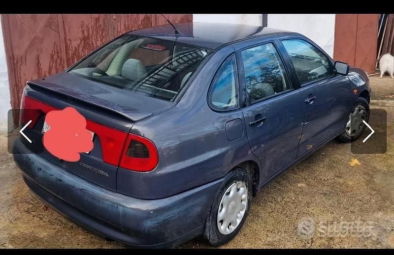 Usata Seat Cordoba 60 CV (44 kW) 1997 Berlina
