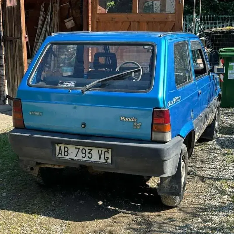 Usata Fiat Panda 4x4 Club 50 CV (36 kW) 1994 Blu/azzurro Utilitaria