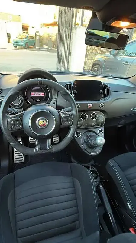 Usata Abarth 695 Turismo 179 CV (131 kW) 2023 Nero Utilitaria