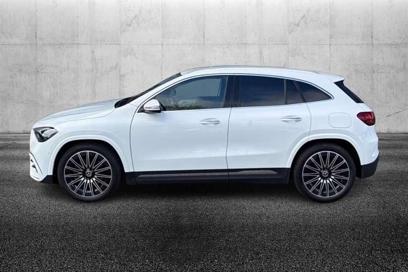 Usata Mercedes GLA200 AMG Line Premium 163 CV (119 kW) 2024 Bianco SUV