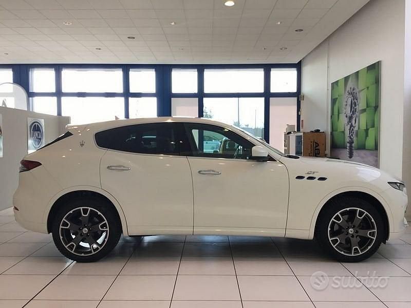 Usata Maserati Levante GT 330 CV (242 kW) 2022 Bianco SUV