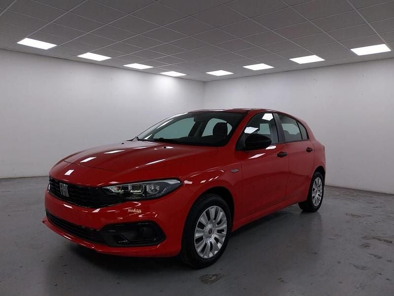Rosso Usata 2024 Fiat Tipo Tre volumi | 19.990 € (Buon prezzo) - Immagine 1/2