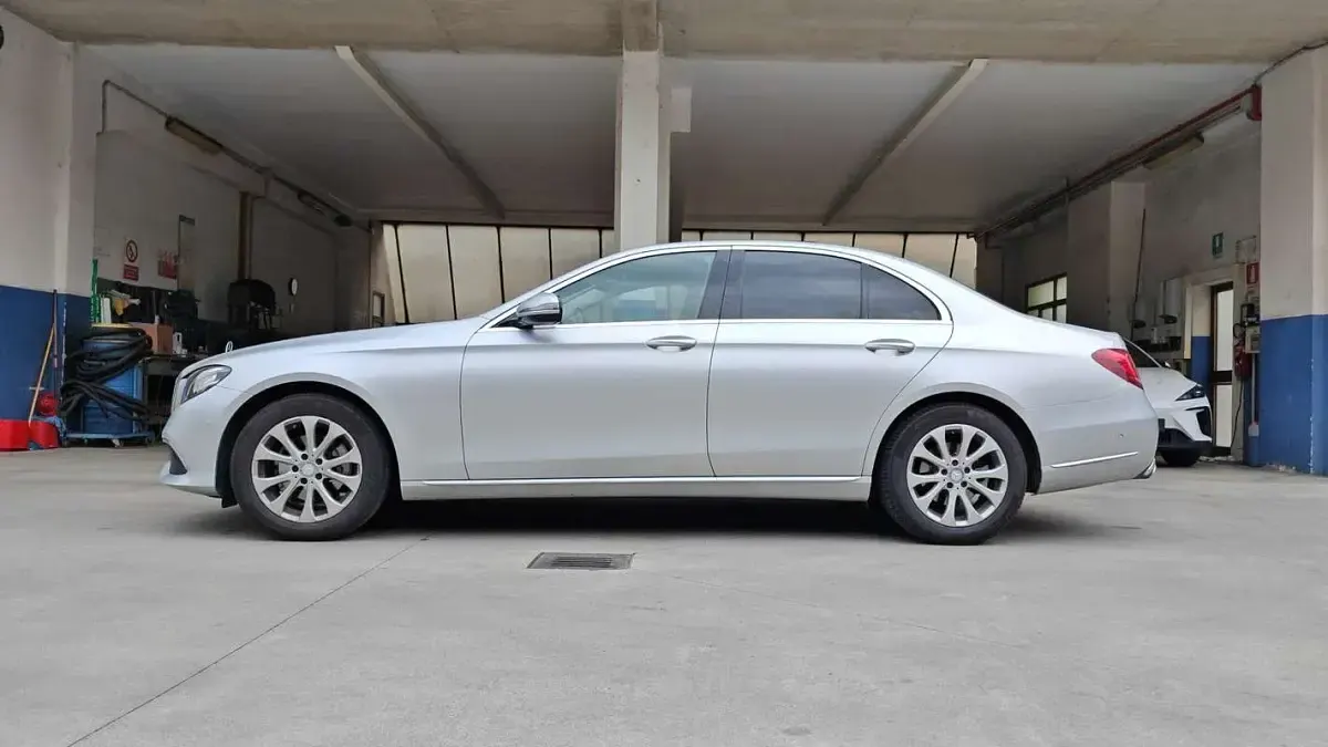 Usata Mercedes E220 194 CV (142 kW) 2017 Berlina