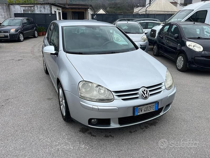 Usata VW Golf VI Sportline 104 CV (76 kW) 2008 Grigio Utilitaria