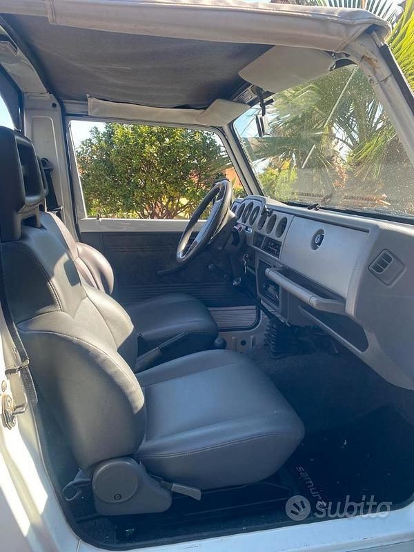 Usata Suzuki Samurai 69 CV (50 kW) 2000 Bianco SUV