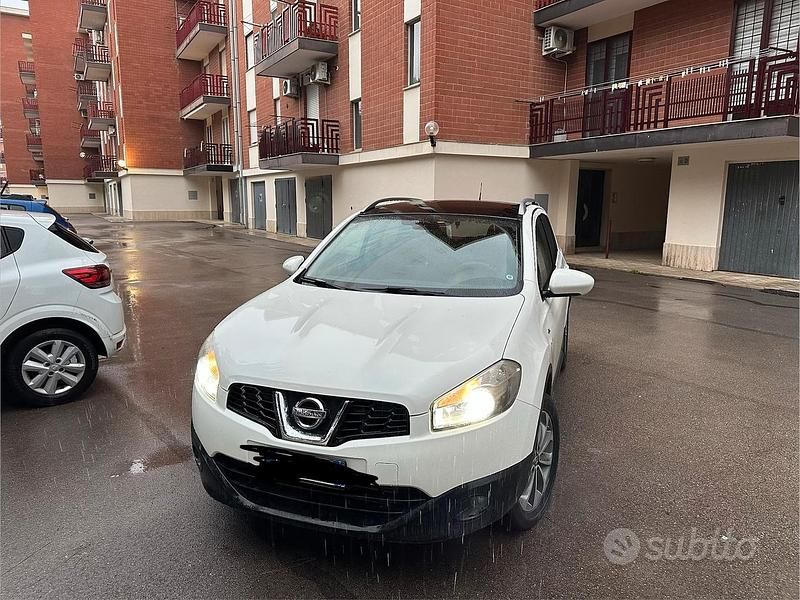 Usata Nissan Qashqai N-TEC 150 CV (110 kW) 2010 Bianco SUV